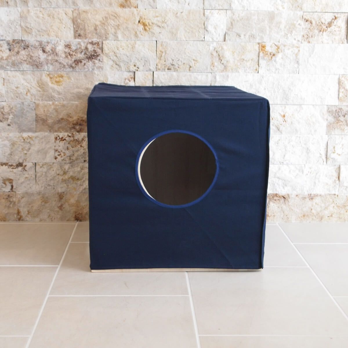 おしゃれな猫用インテリア家具。セミオーダー猫用トイレカバー