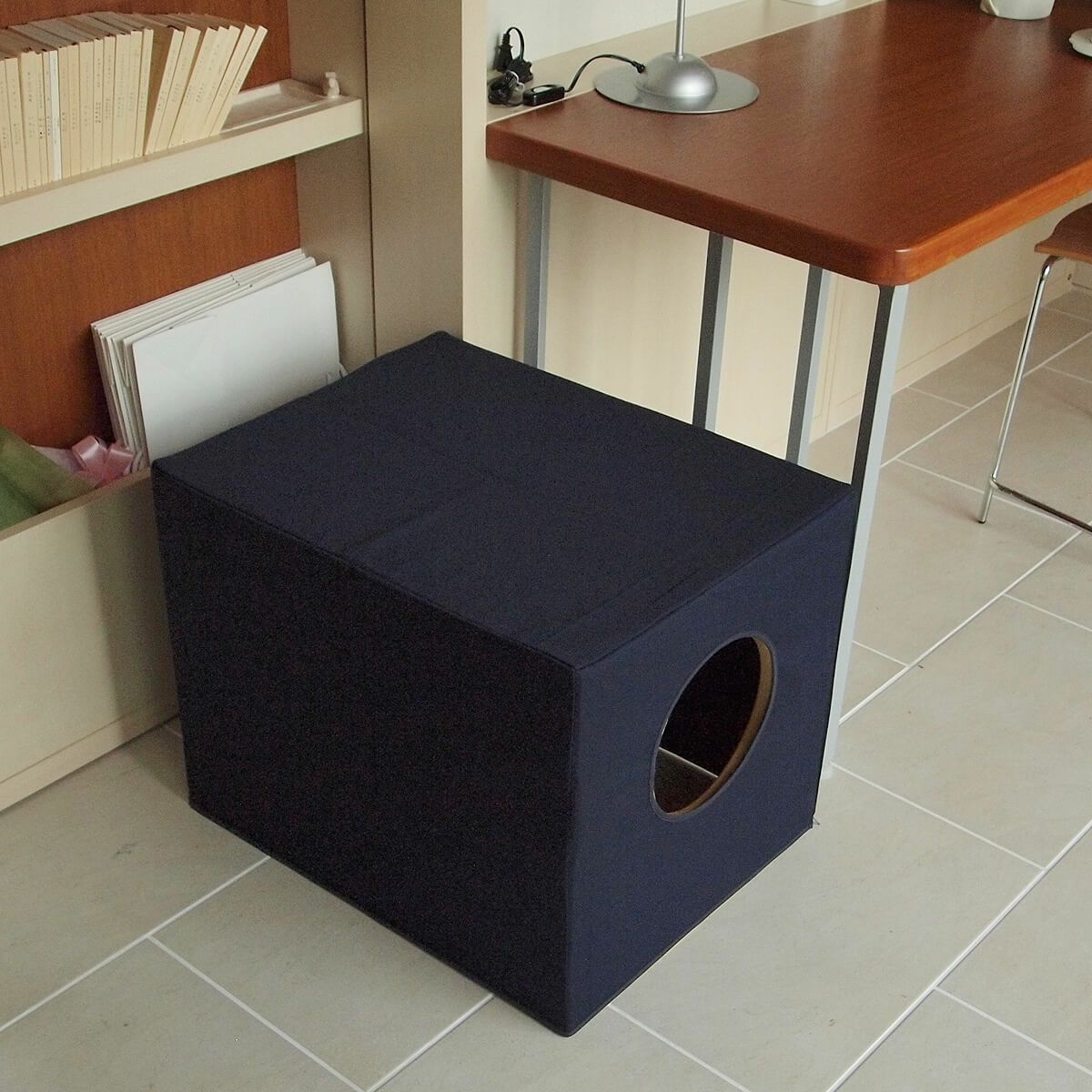 おしゃれな猫用インテリア家具。セミオーダー猫用トイレカバー