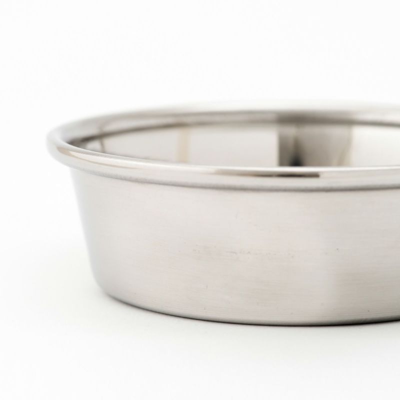 熟練職人が作った日本製のステンレス製食器。猫用ステンレス食器