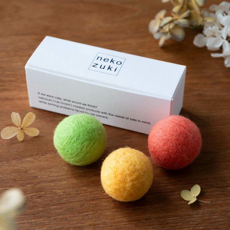 猫さんへのギフトに。猫用おもちゃねこずきころころ