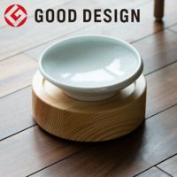 食器や猫の成長に応じて高さ変更・調整可能な食器台!シンプルでおしゃれな木製の餌台です