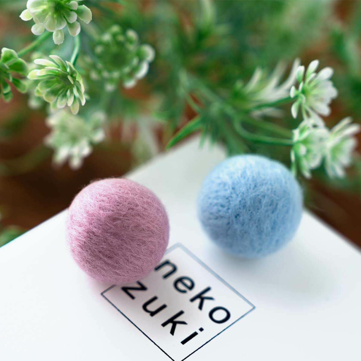 猫さんへのギフトに。猫用おもちゃこねこころころ