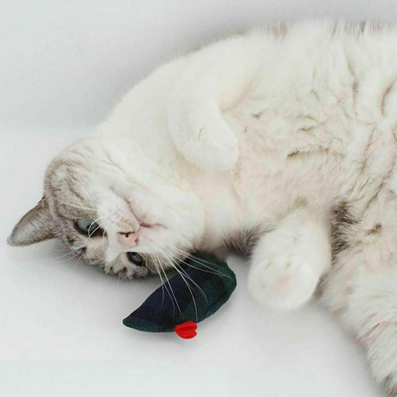 音がなるネズミの猫用おもちゃ。ねこずきねずみ