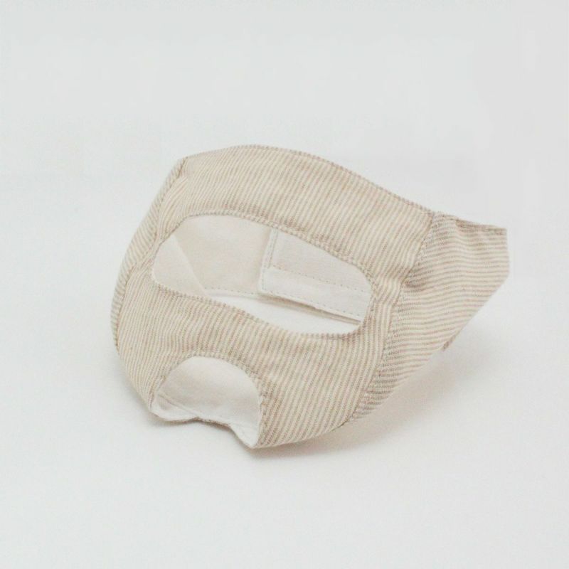 点眼時、噛まれることを予防するためのグッズ。めだしマスク