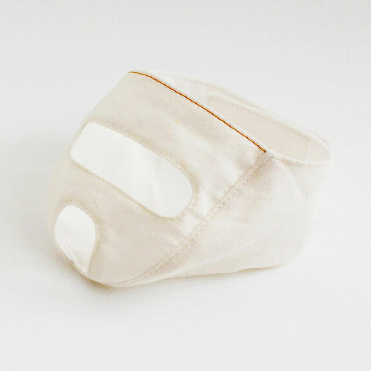 点眼時、噛まれることを予防するためのグッズ。めだしマスク