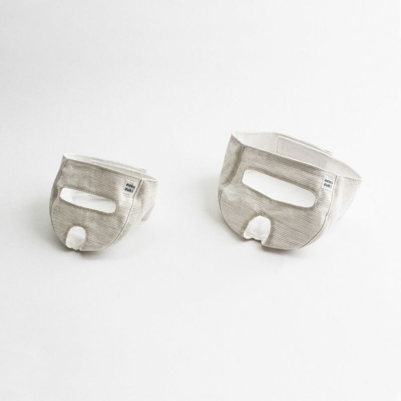 点眼時、噛まれることを予防するためのグッズ。めだしマスク