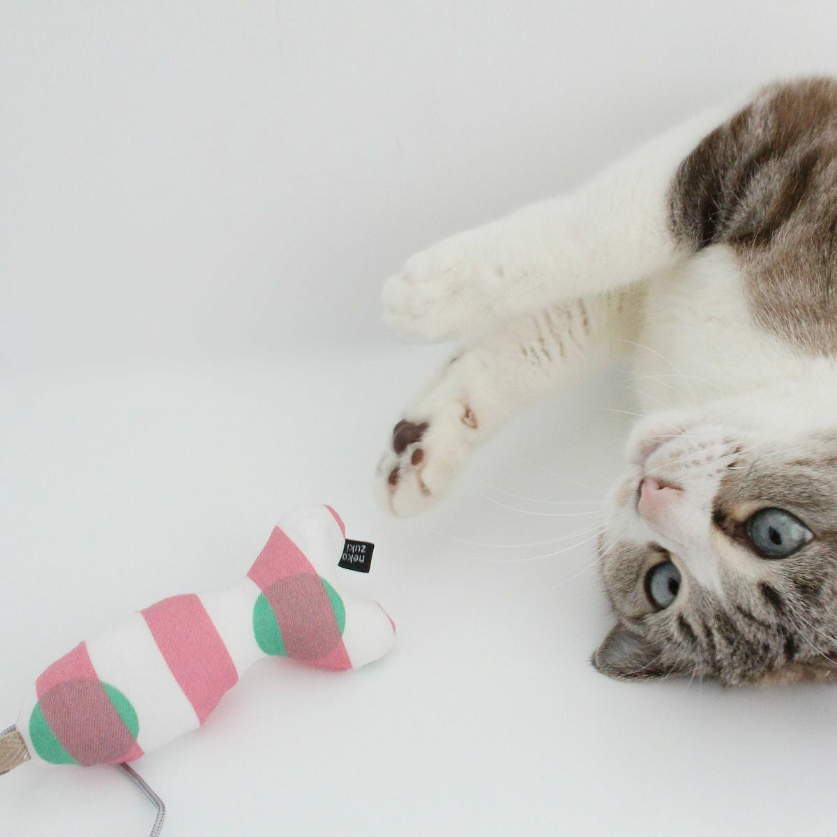 またたび不使用の猫用おもちゃ。ねこずきさかな