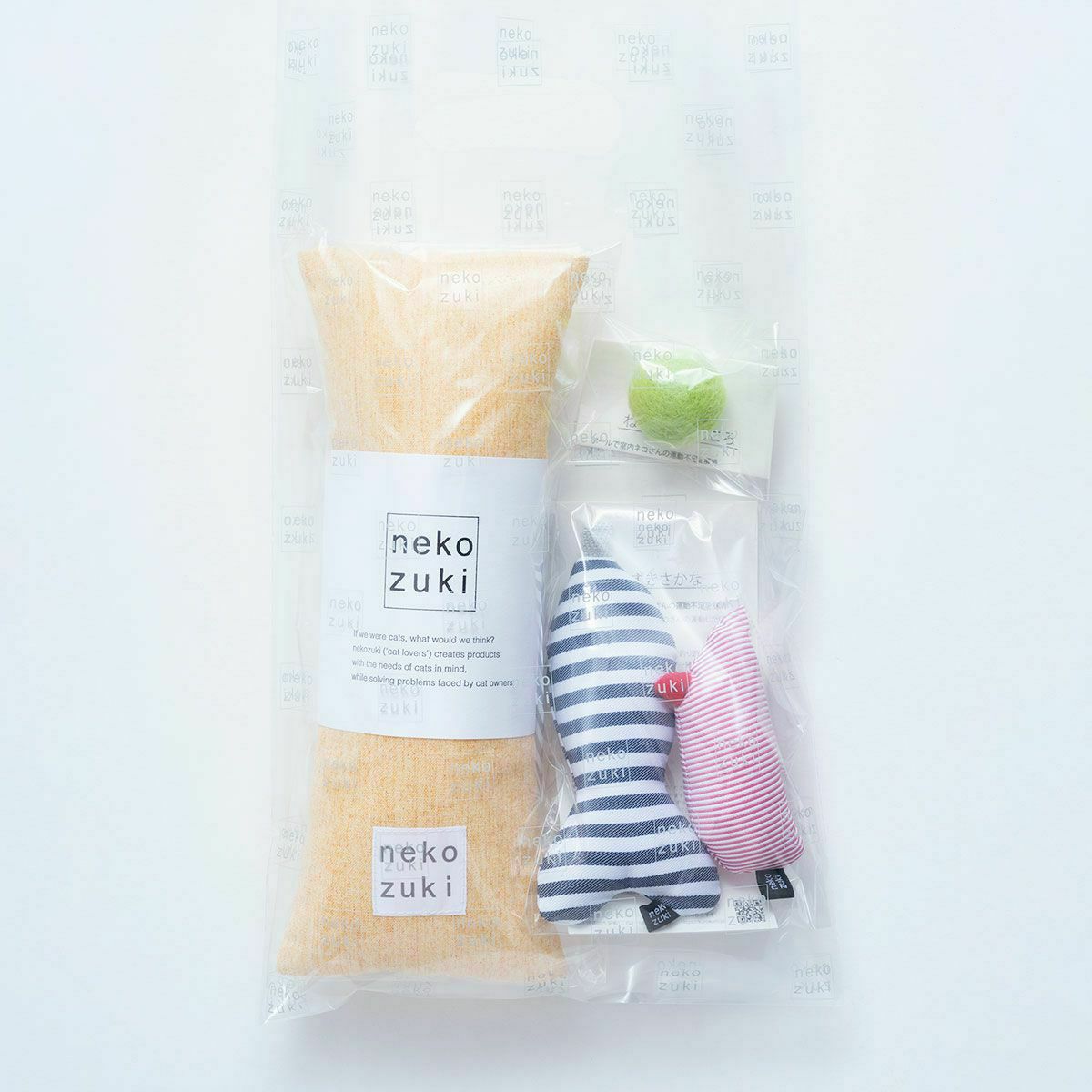 ネコが喜ぶおもちゃセット。ねこずきけりけり付おもちゃ4点セット