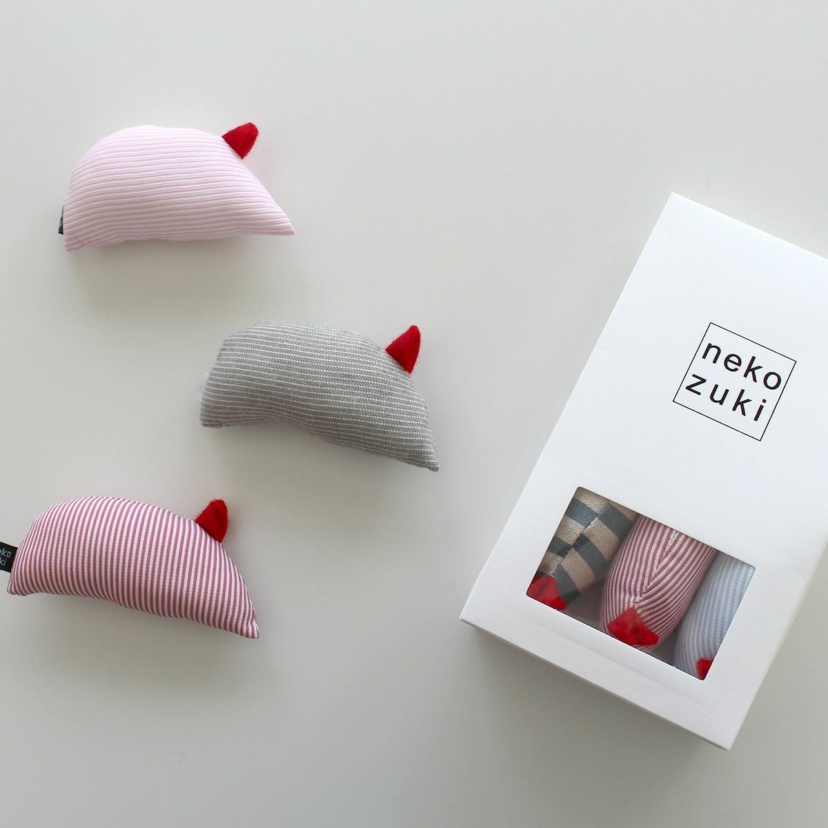 音がなるネズミの猫用おもちゃ。ねこずきねずみ3個セット